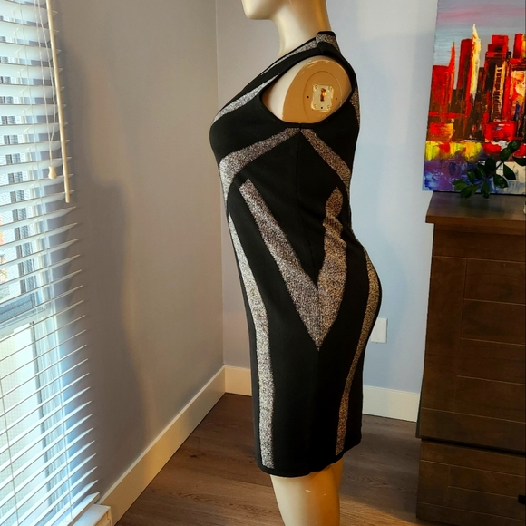 Geometric Body Con Sweater Dress - Picture 1 of 3